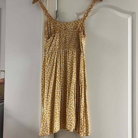 So Brand Yellow Floral Short Dress With Ruffle Straps - Picture 3 of 3